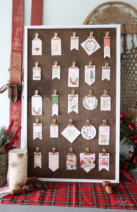 Christmas Photo Advent Calendar Photo Advent Calendar, Diy Christmas Photo, Paper Table Runner, Christmas Vignettes, Diy Santa, Crafty Christmas, Advent Calenders, Photo Board, Festival Diy