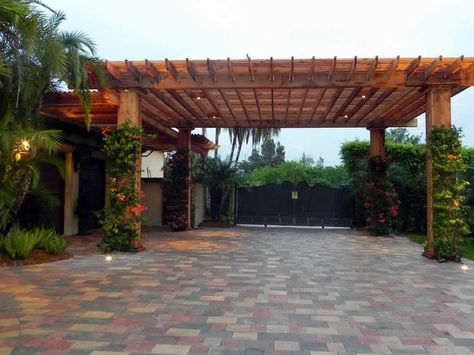 driveway pergola | Found on luxuryoutdoordesign.com Modern Carport, Garage Designs, Vinyl Pergola, Pergola Carport, Pergola Swing, Carport Garage, Carport Designs, Building A Pergola, Wood Pergola