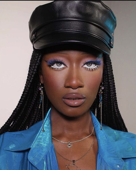 Futuristic Makeup Black Woman, Avant Garde Makeup Black Women, Futuristic Makeup, 60s Makeup, Light Makeup Looks, Avant Garde Makeup, Brown Skin Makeup, Deep Winter, Looks Black