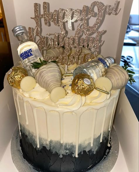 Birthday Cake Drink, 29th Birthday Cakes, Alcohol Birthday Cake, 15th Birthday Cakes, 18th Birthday Party Themes, 18th Cake, Glow Birthday Party, Bday Cake Ideas, Glow Birthday