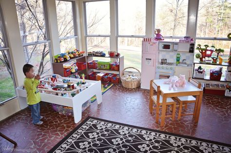 Sunroom playroom Screen Porch Playroom, Screened In Porch Playroom, Conservatory Toy Room Ideas, Toy Room Conservatory, Sun Porch Playroom, Playroom Conservatory, Porch Playroom, Ideas For Sunroom, Sunroom Playroom Ideas