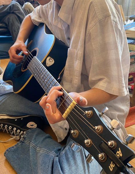 Guy Playing Acoustic Guitar, Male Guitarist Aesthetic, Guitarist Aesthetic Boy, Music Boy Aesthetic, Guitar Aesthetic Boy, Guitar Boy Aesthetic, Male Musician Aesthetic, Male Singer Aesthetic, Modern Merlin