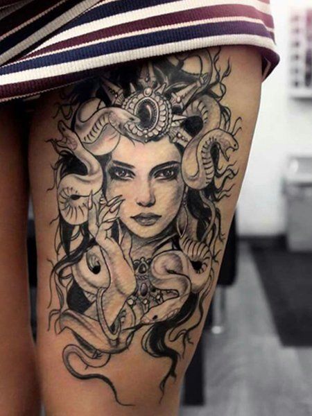 20 Beautiful Medusa Tattoos for Women in 2021 - The Trend Spotter Thigh Sleeve Tattoo, Front Thigh Tattoos, Medusa Tattoo Design, Medusa Tattoo, Leg Tattoo Men, Leg Sleeve Tattoo, Thigh Tattoos Women, Tattoo Designs For Women, Trendy Tattoos