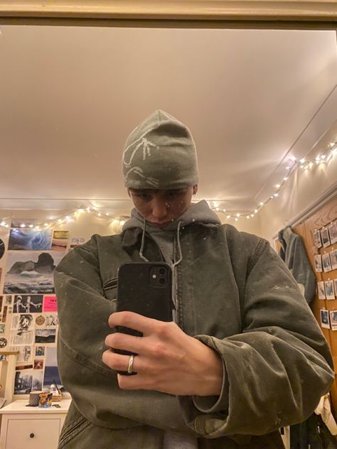 Arcteryx Beanie Outfit, Arcteryx Streetwear, Arcteryx Bird Head Toque, Streetwear Beanie, Arc’teryx Beanie, Arc Teryx Beanie, Andrea Pirlo, Beanie Outfit, Guy Fits