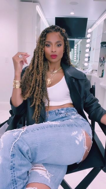 Ciara Locs, Ciara Braids, Ciara Aesthetic, Ciara Outfits, Ciara Hairstyles, Ciara Body, Ciara Style, Ciara Hair, Vacation Hair