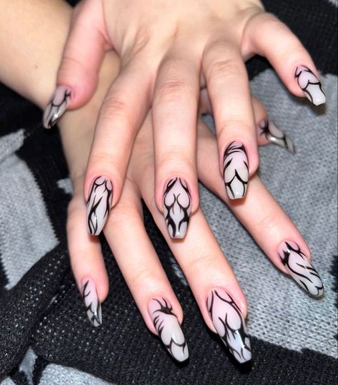 Almond Nail Black, Punk Nails, Gothic Nails, Edgy Nails, Goth Nails, Nails Now, Grunge Nails, Pretty Gel Nails, Soft Nails