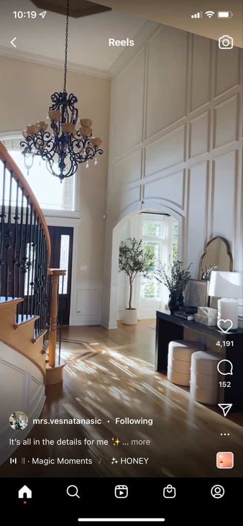 Wainscoting Cathedral Wall, Wall Paneling Tall Ceiling, Mango Ideas, Ceiling Transition, Trail Ideas, Wall Molding Design, Arch Molding, Tv Area, Arch Doorway