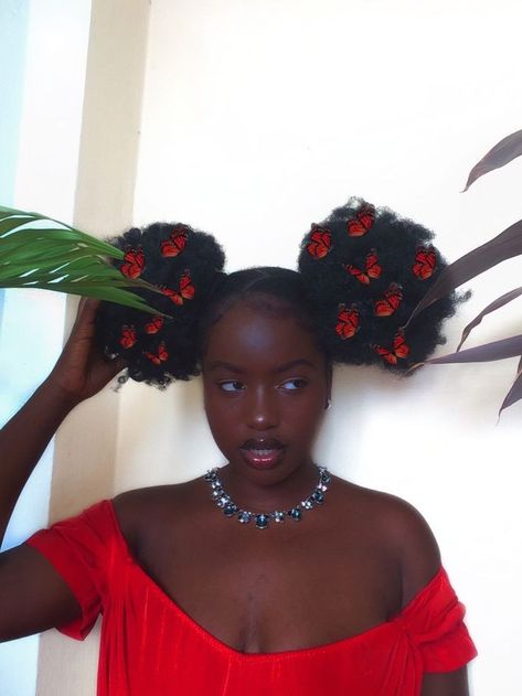 ✿ on Twitter Black Skin Aesthetic, Hair Styles 4c Hairstyles, Black Women Magic, 4b Hairstyles, African American Women Hairstyles, Afro Hair Art, Feminine Hairstyles, Afro Puffs, Disco Fashion