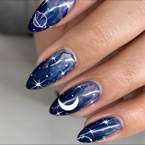 Blue And White Nails, Witchy Nails, Space Nails, Moon Nails, Nice Nails, Pretty Nail Designs, Nail Idea, White Nail Designs, Great Nails