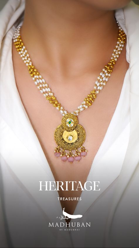 Moti And Gold Necklace, Moti Gold Necklace, Moti Necklace, Gold Mala, Diamond Jewellery Set, Manubhai Jewellers, Ruby Necklace Designs, Gold Pendant Set, Regal Elegance