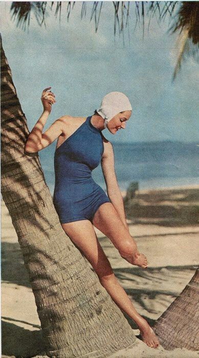 Moda Steampunk, Bathing Cap, Vintage Swim, Vintage Swimsuit, Men's Swimwear, Vintage Versace, Vintage Swimwear, 1950s Style, Vintage Swimsuits