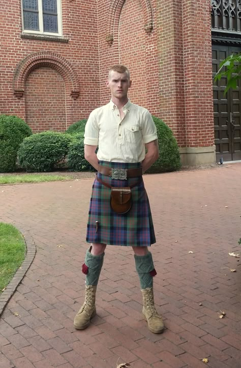 Trying out a new outfit. The new belt and stag antler Kilt pin are courtesy USA Kilts, as is the Sporran, hose and Kilt itself! Kilt Outfit Men, Kilt Men Fashion, Kilt Fashion, Kilt Men, Kilted Men, Le Kilt, Scotland Men, Celtic Clothing, Men Wearing Skirts