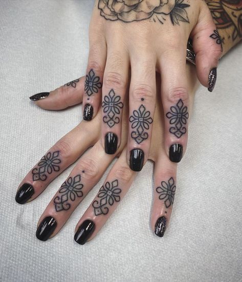 Ornamental Finger Tattoo, Toe Tattoos, Bone Tattoo, Hand And Finger Tattoos, Finger Tattoo, Collar Bone Tattoo, Collar Bone, Tattoo Design Drawings, Finger Tattoos