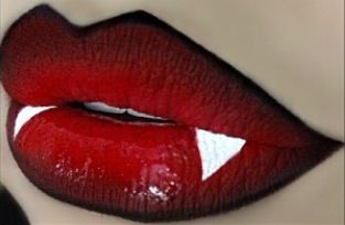 Halloween Lip Gloss Ideas, Red Lips With Black Liner, Black Lip Liner Red Lipstick, Black And Red Lip Combo, Red And Black Lips, Black And Red Lips, Vampire Makeup Looks, Blood Red Lipstick, Blood Makeup