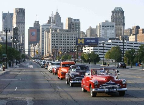 32 Signs You Grew Up In The Metro Detroit Area Detroit Cars, Visit Detroit, Pride Of America, Detroit History, Detroit Area, Dream Cruise, State Of Michigan, Metro Detroit, Bay City