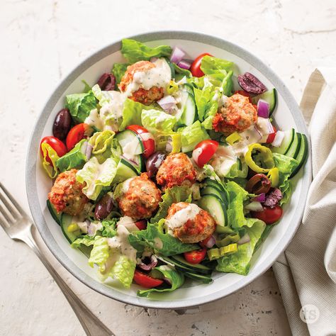 This Greek-style salad uses leftover turkey meatballs and fits carb-conscious and dairy- and grain-free lifestyles. https://www.tastefullysimple.com/recipes/turkey-meatball-salad-498717?utm_source=getsocial&utm_medium=social&utm_campaign=turkeymeatballsalad021020&SCID=0068411 Meatball Salad, Herb Dressing Recipe, Bacon Bbq Sauce, Leftover Meatballs, Tastefully Simple Recipes, Turkey Meatball, Turkey Meatball Recipe, Easy Salad Dressing, Small Cucumber