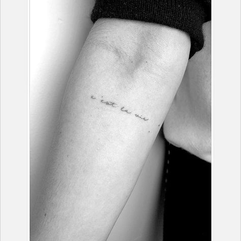 Cest La Vie Tattoo Arm, Ce Le Vie Tattoo, C’est La Vie Tattoo Ideas, Stone Tattoo, Cow Tattoo, Tatoo Inspiration, Tattoo Font, Nail Tattoo, Cute Tattoos For Women