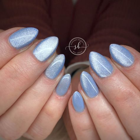 Cat eye blue nails winter nails Light Blue Magnetic Nails, Velvet Nails Blue, Nails Blue Cat Eye, Crystal Blue Nails, Winter Nails Cat Eye, Cat's Eye Nails, Cat Eye Winter Nails, Baby Blue Cat Eye Nails, Blue Cats Eye Nails