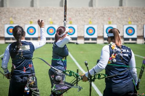 9 common recurve archery mistakes… and how to fix them | World Archery Recurve Archery, Archery Sport, Archery Competition, Archery Tips, Archery Target, Kayaking Gear, Endless Night, Weight Changes, Traditional Archery