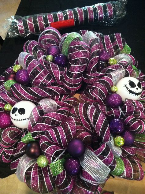 Jack skellington nightmare before Christmas wreath Halloween or Christmas decor deco mesh diy Diet For Diabetics, Nightmare Before Christmas Wreath, 3 Day Military, Spooky Diy, Nightmare Before Christmas Decorations, Hallowen Ideas, Diy Halloween Wreath, Dollar Store Halloween, Adornos Halloween