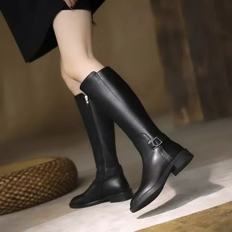 Discover the latest Women's Luxury Leather Knee High Boots on Ftfmarket.net #LuxuryFootwear #KneeHighBoots #Ftfmarket #fashion Long Leather Boots, Leather Knee Boots, Equestrian Boots, Buckled Flats, Party Heels, Pu Heels, Genuine Leather Shoes, Long Boots, Flat Boots