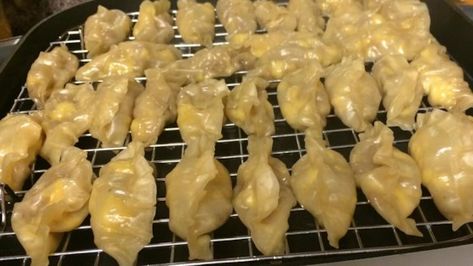 Breakfast Dumplings, Chicken Stew And Dumplings, Egg And Sausage, Wonton Wrapper Recipes, Stew And Dumplings, Steamed Dumplings, Dumpling Wrappers, Dumplings Recipe, Wonton Wrappers