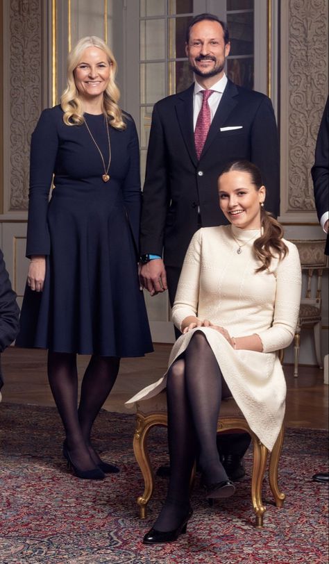 Norwegian Royal Family, King Queen Princess, Norwegian Royalty, Ingrid Alexandra, Royal Clothes, Royalty Fashion, Royal Wedding Dress, Danish Royal Family, Danish Royals