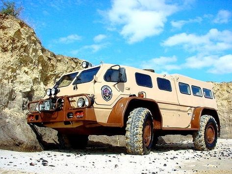 Overland Truck, Hors Route, Bug Out Vehicle, Expedition Truck, 4x4 Van, Off Road Vehicles, Off Road Camper, Cool Vans, Overland Vehicles