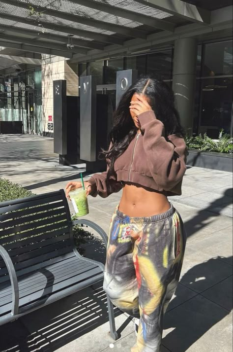 Streetwear Inspo, Casual Outfit Inspiration, Seductive Clothes, Lazy Outfits, Chill Outfits, April 4, Streetwear Fashion Women, Baddie Outfits Casual, Dope Outfits