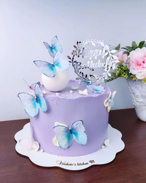 #buttercream #butterflies #purple #cakesdecor #cake #cakedecorating #cakeart #cakedecor #cakesdecor Fairy Birthday Cake, Cake Designs For Girl, New Birthday Cake, Rainbow Birthday Cake, Barbie Cake, Butterfly Cakes, Sugar Cake, Pretty Birthday Cakes, Cake Decorating Tutorials