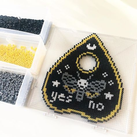 Ouija Board Perler Beads, Planchette Perler Beads, Perler Bead Witchy, Small Perler Designs, Witch Perler Beads, Witchy Perler Beads, Gothic Perler Bead Patterns, Goth Perler Beads, Goth Perler Bead Patterns