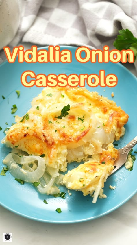 Creamy, cheesy, and loaded with sweet onions, this easy Vidalia Onion Casserole is a must-try for onion lovers! Cooked Onion Recipes, Thanksgiving Sidedish Recipes, Pearled Onions Recipes, Keto Onion Recipes, Sweet Onion Casserole Recipes, Scalloped Onions, Pearl Onion Recipes Side Dishes, Roasted Pearl Onion Recipes, Onion And Cheese Casserole