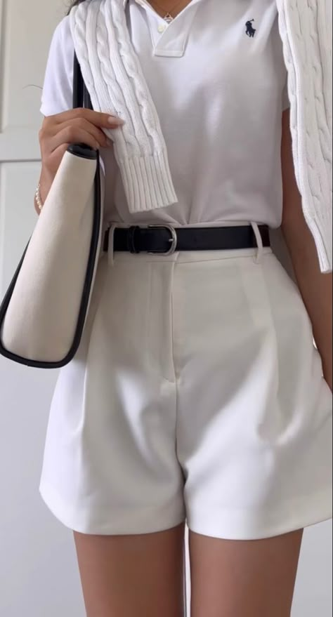 It Girl Clothes, Clean Girl Outfit Ideas, It Girl Outfit, Clean Girl Outfit, Girl Outfit Ideas, Aesthetic Clean Girl, It Girl Aesthetic, Look Zara, Simple Casual Outfits