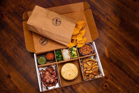 Taco Box Ideas, Taco Packaging Ideas, Taco Plating, Taco Packaging, Tacos To Go, Taco Kit, Food Delivery Packaging, Mexican Restaurant Design, Mexican Restaurant Decor