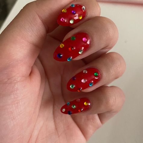 Nail Gem Art Designs, Red Jeweled Nails, Red Nail Designs With Gems, Non Gel Nail Designs, Fall Nails With Gems, Christmas Nails Gems, Red Nails Gems, Red Gem Nails, Bright Holiday Nails