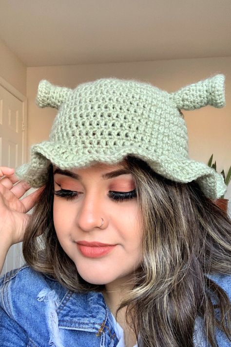 Crochet Shrek Bucket Hat #knittingideas #knitting #macrame Bucket Hat Pattern, Crochet Summer Hats, Crochet Bucket, Crochet Bucket Hat, Crochet Needles, Tea Leaf, Hat Ideas, Diy Crochet Projects, Slipknot