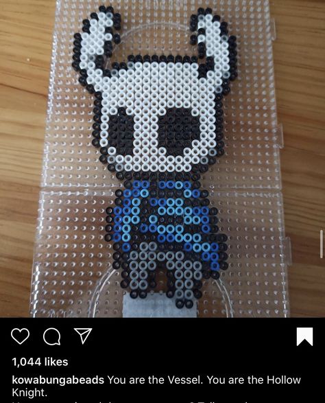 Perler Bead Pokemon Patterns, The Hollow Knight, Hama Art, Modele Pixel Art, Pokemon Pattern, Easy Pixel Art, Geek Crafts, Diy Perler Bead Crafts, The Vessel