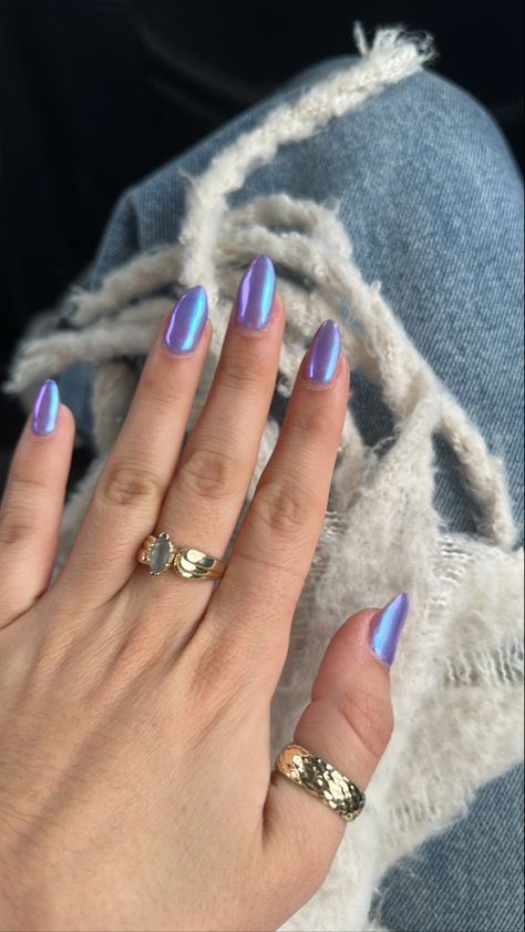 Chrome Dip Powder Nails Blue, Purple Blue Iridescent Nails, Barbie Purple Nails, Blue Barbie Nails, Purple Chromatic Nails, Arodecent Nails, Purple Chrome Dip Powder Nails, Bright Purple Chrome Nails, Purple Iredesant Nails