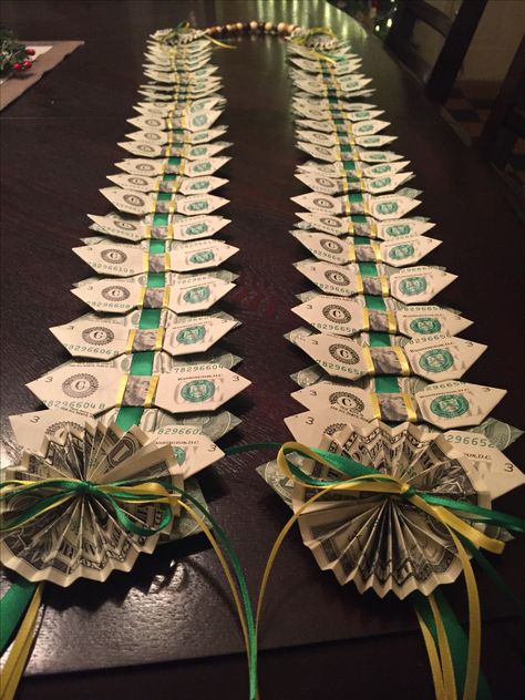 Money sash I made for a graduation gift Money Sash Graduation, Money Sash Graduation Diy, Grad Sash, Lei Diy, Sash Graduation, Money Lei Diy, Boy Graduation, Graduation Sash, Crown Ideas