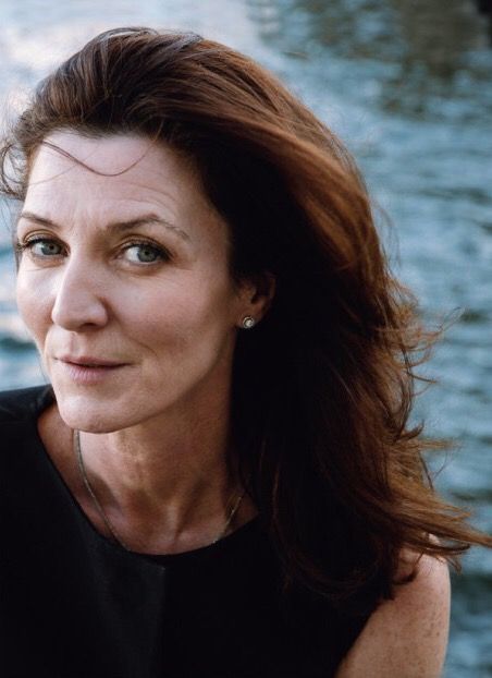 Michelle Fairley photoshoot Irish Actresses, Hugo Weasley, Renly Baratheon, Michelle Fairley, Joffrey Baratheon, Catelyn Stark, Ned Stark, Robb Stark, Margaery Tyrell