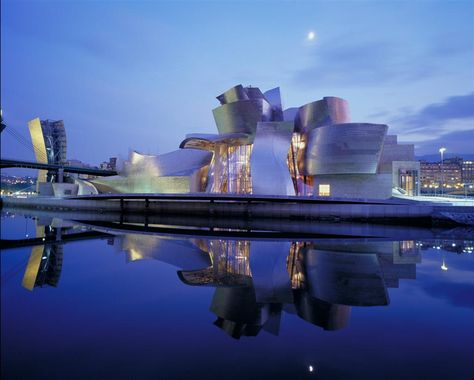 The Guggenheim Museum Bilbao is a museum of modern and contemporary art, designed by Canadian-American architect Frank Gehry Bilbao Museum, Guggenheim Abu Dhabi, Guggenheim Museum Bilbao, Architecture Cool, Deconstructivism, Famous Architecture, Rem Koolhaas, Spanish Architecture, Frank Gehry