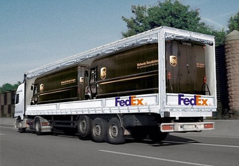 Truck advertising with optical illusions I've seen these before, but this concept is VERY fun! Funny Advertising, Funny Commercial Ads, Guerrilla Marketing, Clever Advertising, Truck Driving, Funny Commercials, Vehicle Wrap, Commercial Ads, Publicidad Creativa