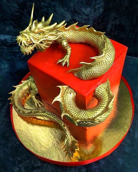 Chinese Cake Design, Sangjit Cake, Chinese Dragon Cake, Dragon Cake Ideas, Asian Christmas, Dragon Birthday Cakes, Gingerbread Competition, Chinese New Year Cake, Dragon Baby Shower