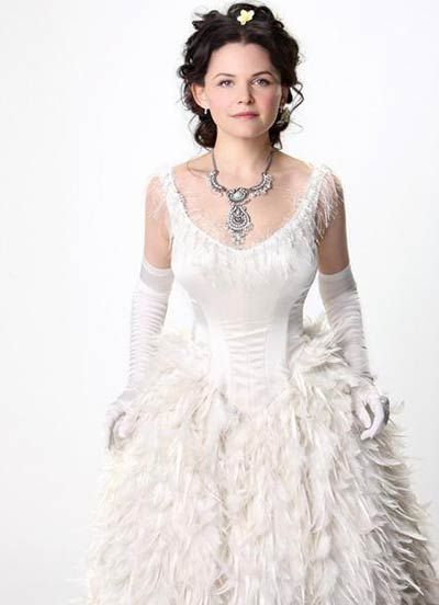 Ten Favorite Sci-Fi and Fantasy Wedding Gowns Snow White Wedding Dress, Eion Bailey, Snow White Characters, Snow White Wedding, Emilie De Ravin, Josh Dallas, Mary Margaret, Ginnifer Goodwin, Robert Carlyle