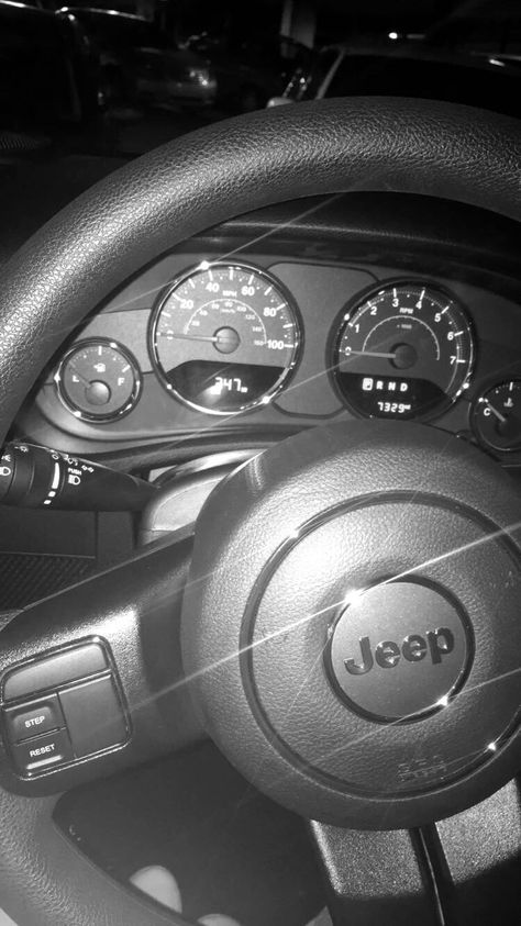 Jeep Snapchat Story, Getting My Permit, Inside Of A Jeep, Inside Jeep Aesthetic, Jeep Best Friend Pictures, Woman Driving Jeep Aesthetic, Jeep Interior, Audi Interior, Jeep Concept