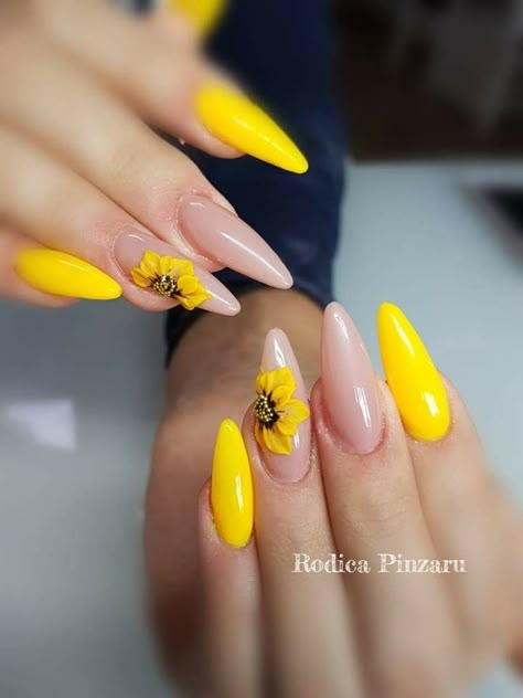 We Heart It Nails, Nails With Flowers, Almond Nail Art, Yellow Nail Art, Yellow Nail, Sunflower Nails, Finger Nail Art, Her Nails, Cute Summer Nails