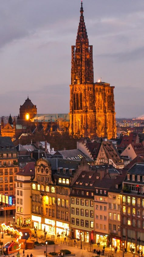 Plan a Trip to Strasbourg, France Day Trips From Frankfurt, Howl's Castle, Euro Travel, Switzerland Zurich, Europe Holidays, Paradise Travel, France Aesthetic, Travel Vision Board, Strasbourg France