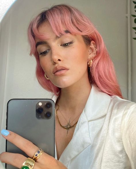 Soph Floyd, Sophie Floyd, Pink And Orange Hair, Pastel Pink Hair Color, Hair Color Underneath, Creative Hair Color, Peach Hair, Pastel Pink Hair, Fantasy Hair