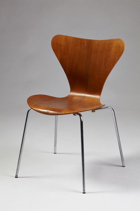 Arne Jacobsen - Chair Jacobsen Chair, Arne Jacobsen Chair, 1950s Home, Iconic Chairs, Steel Chair, Arne Jacobsen, Fritz Hansen, Furniture Details, Design Gallery