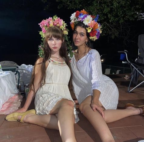 Dani Midsommar Costume, May Queen Midsommar Costume, Midsommar Fashion, Midsommar Party Outfit, Midsommar Halloween Costume, A24 Party, Midsommar Costume, Fashion Party Dress, Par Tea